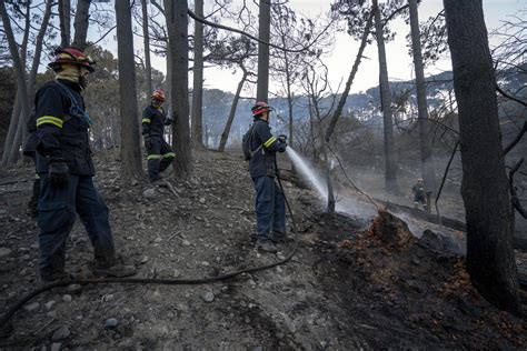 Cape Town Wildfire Largely Contained; Damage Assessment Begins