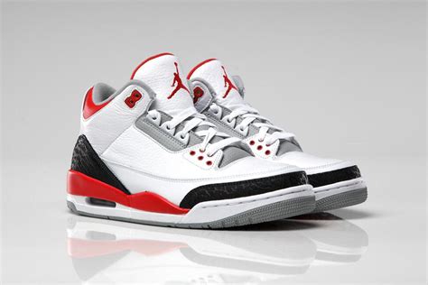 Air Jordan 3 Retro "Fire Red" | HYPEBEAST