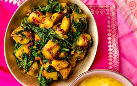 Saag aloo recipe | GoodtoKnow