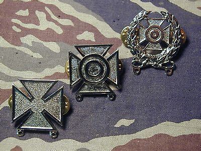 All three: Army Expert, Sharpshooter & Marksman badges Marksmanship ...