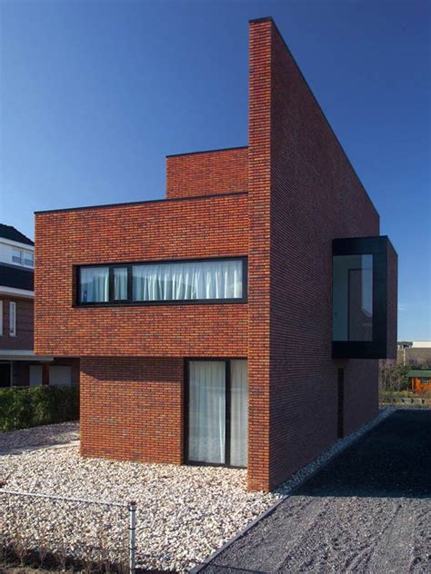 Brick Wall House boasts minimalist style with maximum appeal | Modern ...