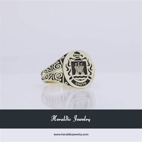 Couto Family Crest – Heraldic Jewelry