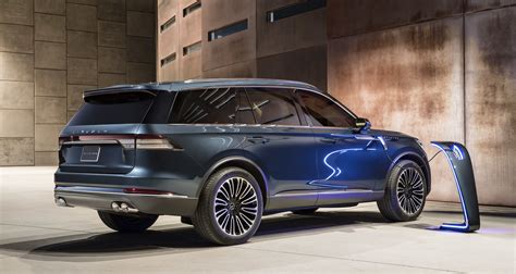 Lincoln Aviator is a next-generation American SUV | Torque