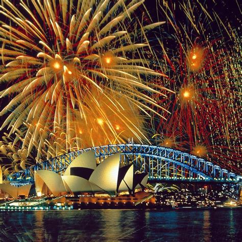 Fireworks over the Sydney Opera House Wallpaper Download 2524x2524