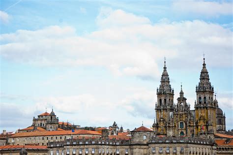 Santiago de Compostela Old town [1024x768][OC] : r/ArchitecturePorn