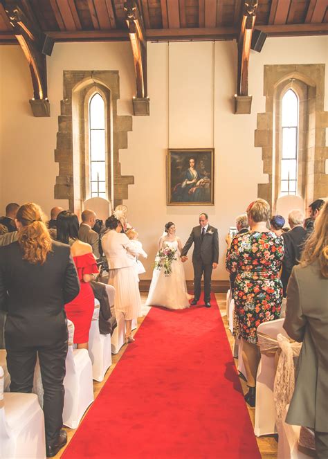 Ceremony in the Guest Hall, Alnwick Castle (© Sue Stephenson ...