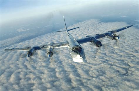 Tupolev Tu-95: Stunning 4K Ultra HD Strategic Bomber Wallpaper