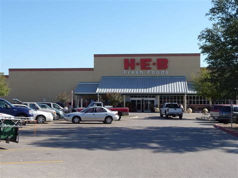 Lampasas, TX : H-E-B located on S. Key Ave. (U.S. 281); friendly staff ...