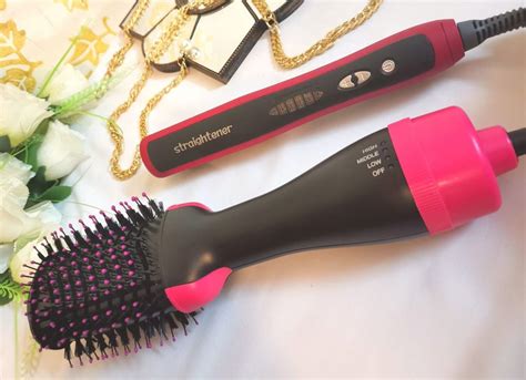 How To Curl Hair With A Hot Air Brush: 7 Essential Tips