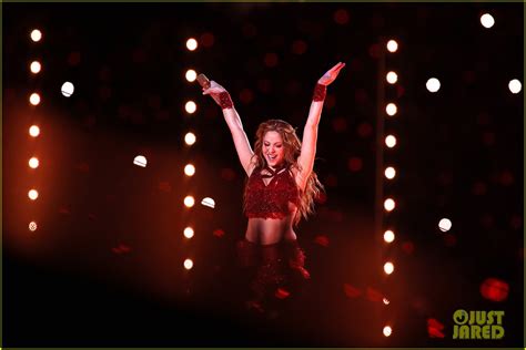 Shakira's Super Bowl Outfit Was the Same as Her 'Zootopia' Character's ...