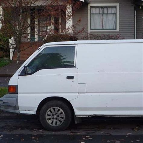 All Mitsubishi Vans | List of Vans Made By Mitsubishi