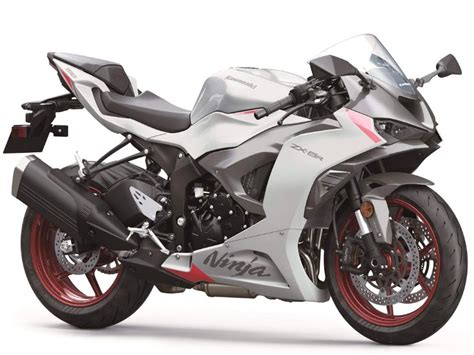 Kawasaki Ninja ZX-6R 2024: esportiva evolui e fica 'conectada'' - MOTOO