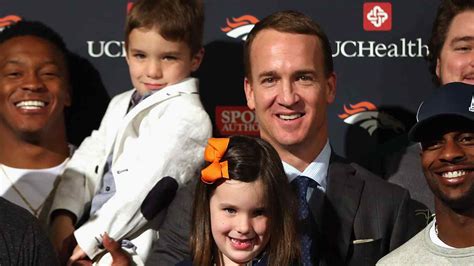 Ashley Manning, Peyton's Wife: 5 Fast Facts to Know