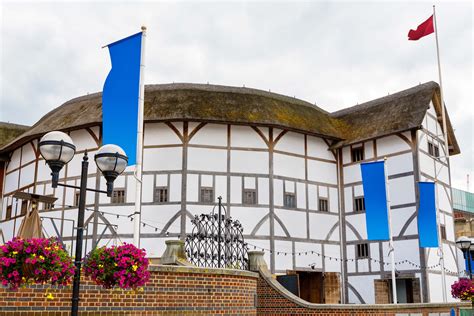 Shakespeare Globe Theatre Tour & Tickets | What You MUST Know