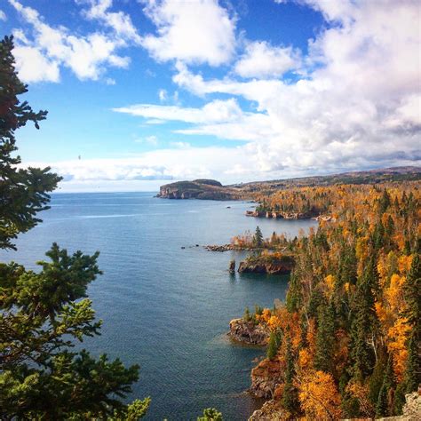 North Shore of Lake Superior, Minnesota, USA [OC] [2448x2448] : r/EarthPorn