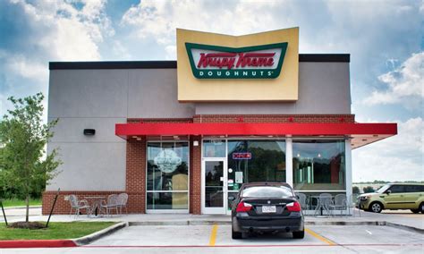 Krispy Kreme Franchise Review 2022 | Cost, Fees & Profits Analysis