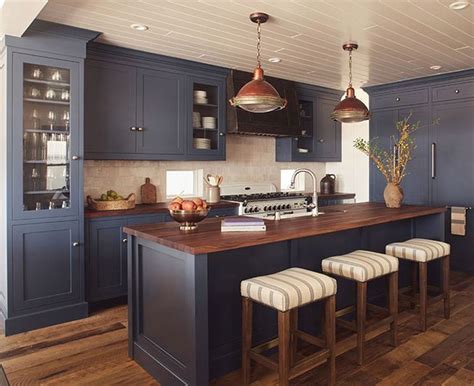 Stunning Navy Kitchen Cabinets Ideas You Have Must See 31 - MAGZHOUSE