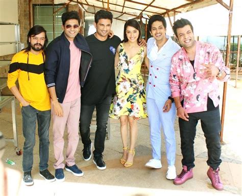 Chhichhore cast - Sushant Singh Rajput, Shraddha Kapoor promote in Juhu