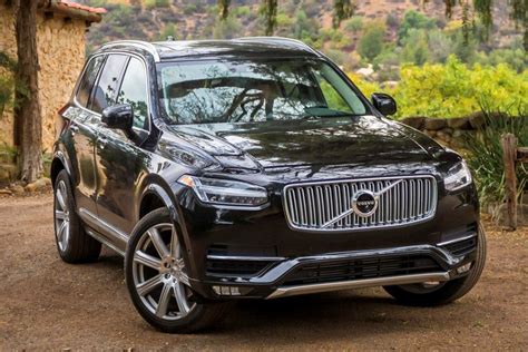 2018 Volvo XC90 D5 R-DESIGN (AWD) Price & Specifications | CarExpert