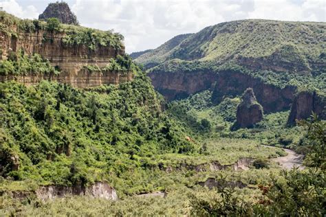 From the Devil's Bedroom to Pride Rock - Angama Mara