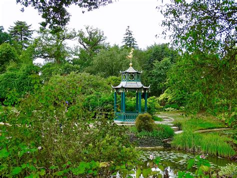 Pagoda ideas: 12 stunning structures for Japanese-inspired plots ...