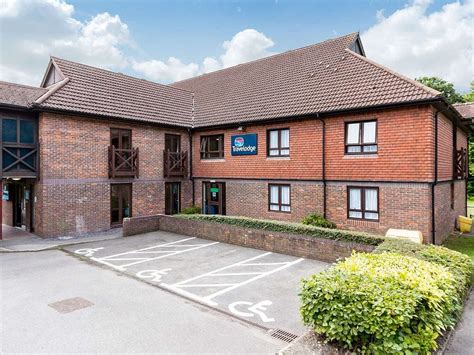 TRAVELODGE FRIMLEY - Updated 2021 Prices & Hotel Reviews (Frimley Green ...