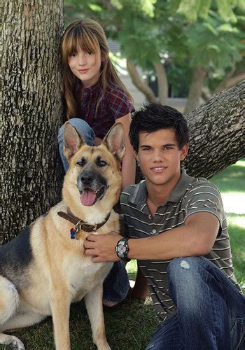 Jacob and Renesmee - Jacob Black and Renesmee Cullen Photo (5659255 ...