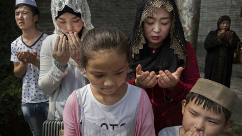 China bans Hui Muslim children from religious activities