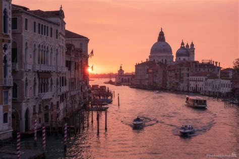 Ponte dell'Accademia photo spot, Venice