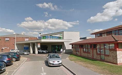 Coroner slams NHS Trust after TEN cancer patients died following ...