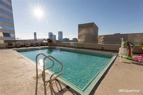 Marriott Jacksonville Downtown Pool Pictures & Reviews - Tripadvisor