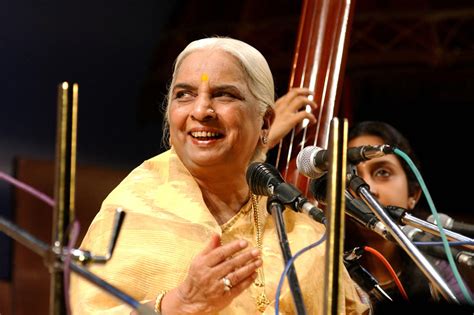 Veteran Thumri Singer 'Girija Devi' Dies At 88 - News18