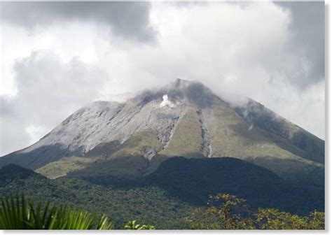 Mount Bulusan in the Philippines spews ash -- Earth Changes -- Sott.net