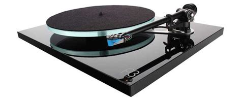 Rega Planar 3 turntable