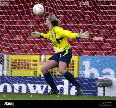 Emma byrne arsenal 2003 hi-res stock photography and images - Alamy