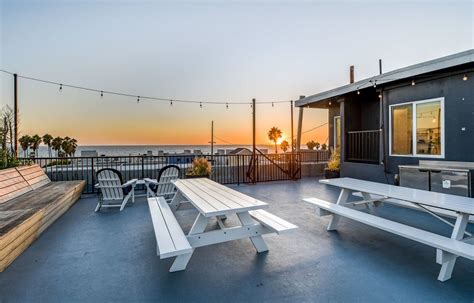 Venice Beach Coliving Apartments - 29 Navy St Venice, CA