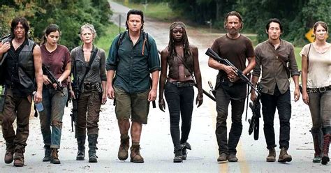 'The Walking Dead': The Cast Ranked From Richest To Poorest