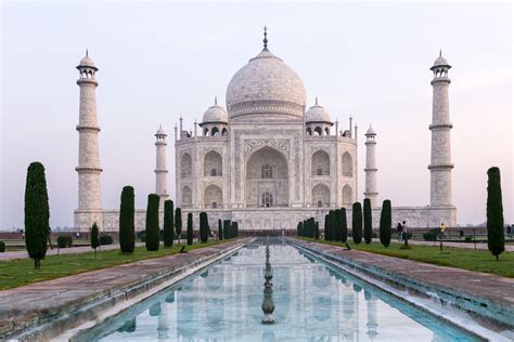 Mughal Magnificence: India's Taj Mahal - Luxe Beat Magazine