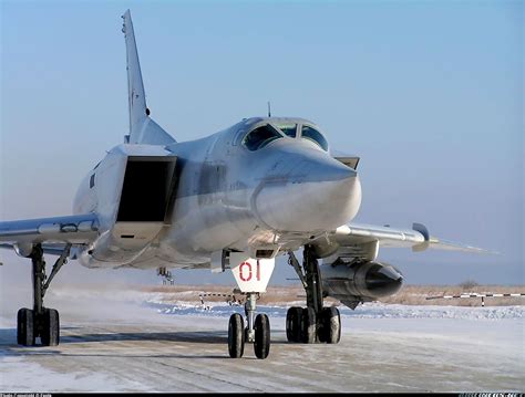 Tupolev Tu-22M Backfire (2444 x 1852) : r/MilitaryPorn