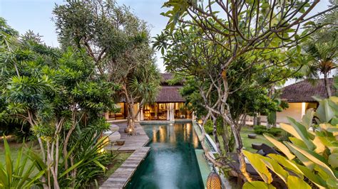 Top 12 Seminyak Villas Within Walking Distance to the Beach