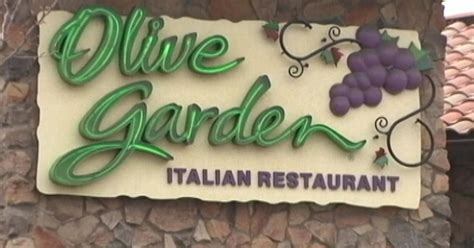 Olive Garden rolls out delivery service (get the breadsticks at home!)