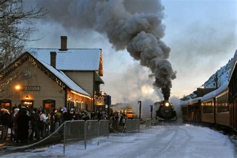 Top US Towns with Incredible Christmas Celebrations