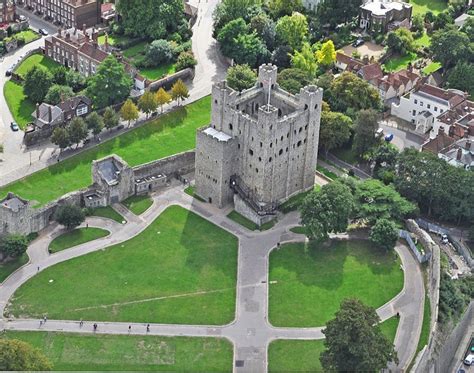 Rochester castle | Rochester castle, Castle, Beautiful castles