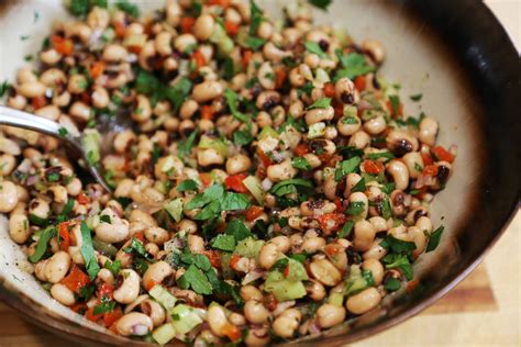 New Year’s Day: Healthy Black-Eyed Pea Salad with Sherry Vinaigrette ...