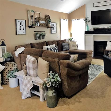 20+ Rustic Farmhouse Living Room With Brown Couch – HomeDecorish