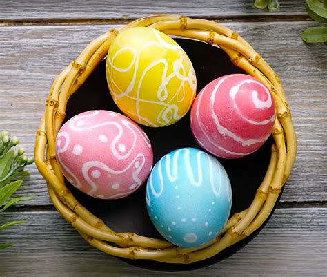 3 Creative Ways to Decorate Easter Eggs: Fun Easter Egg Designs for ...