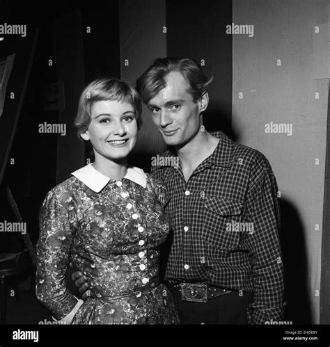 David McCallum and wife Jill Ireland at Pinewood Studios 21st ...