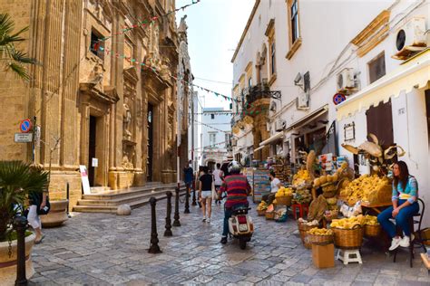 A Day in Gallipoli, Puglia: Things to Do, Eat, and Shop • SVADORE