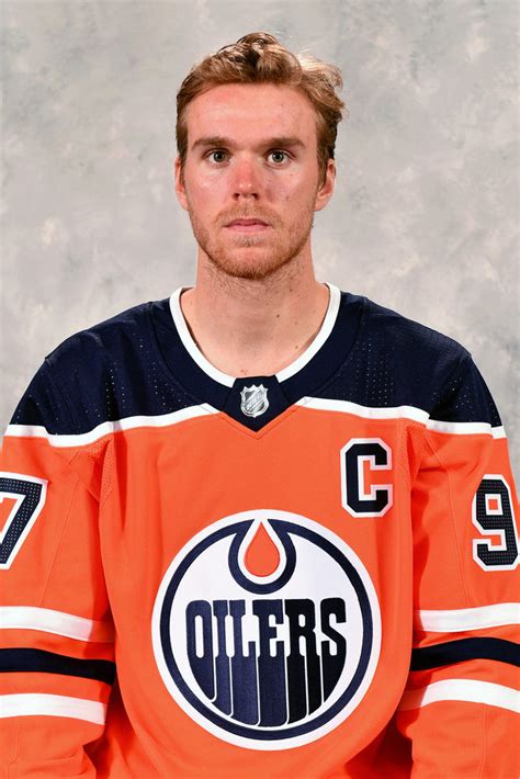 Edmontons Connor McDavid positiv auf das Coronavirus getestet ...