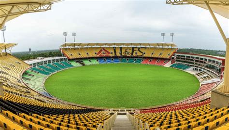 5 Largest Cricket Stadiums In India - Cricfit